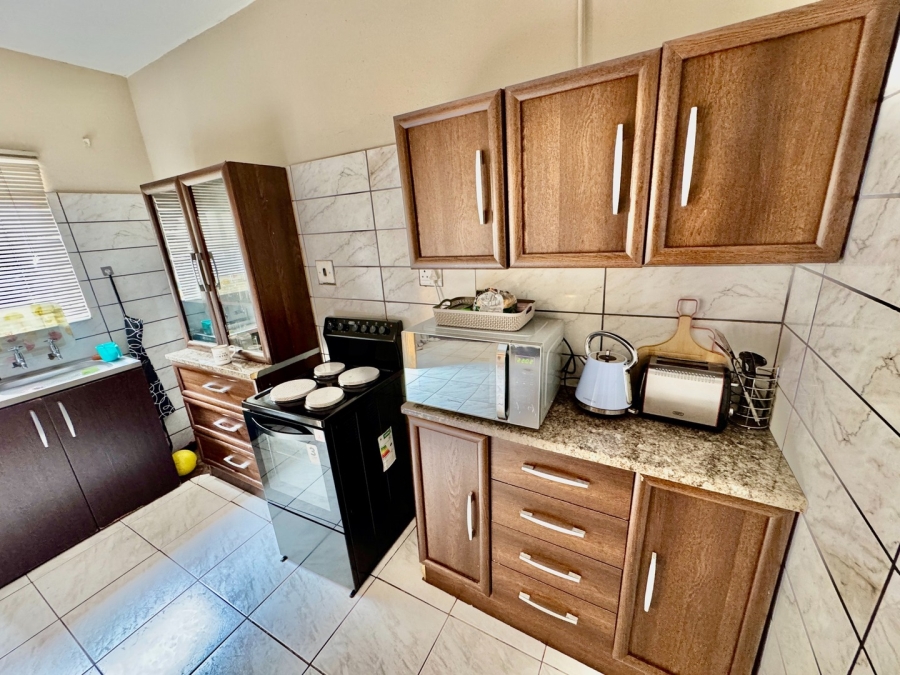 2 Bedroom Property for Sale in Potchefstroom North West